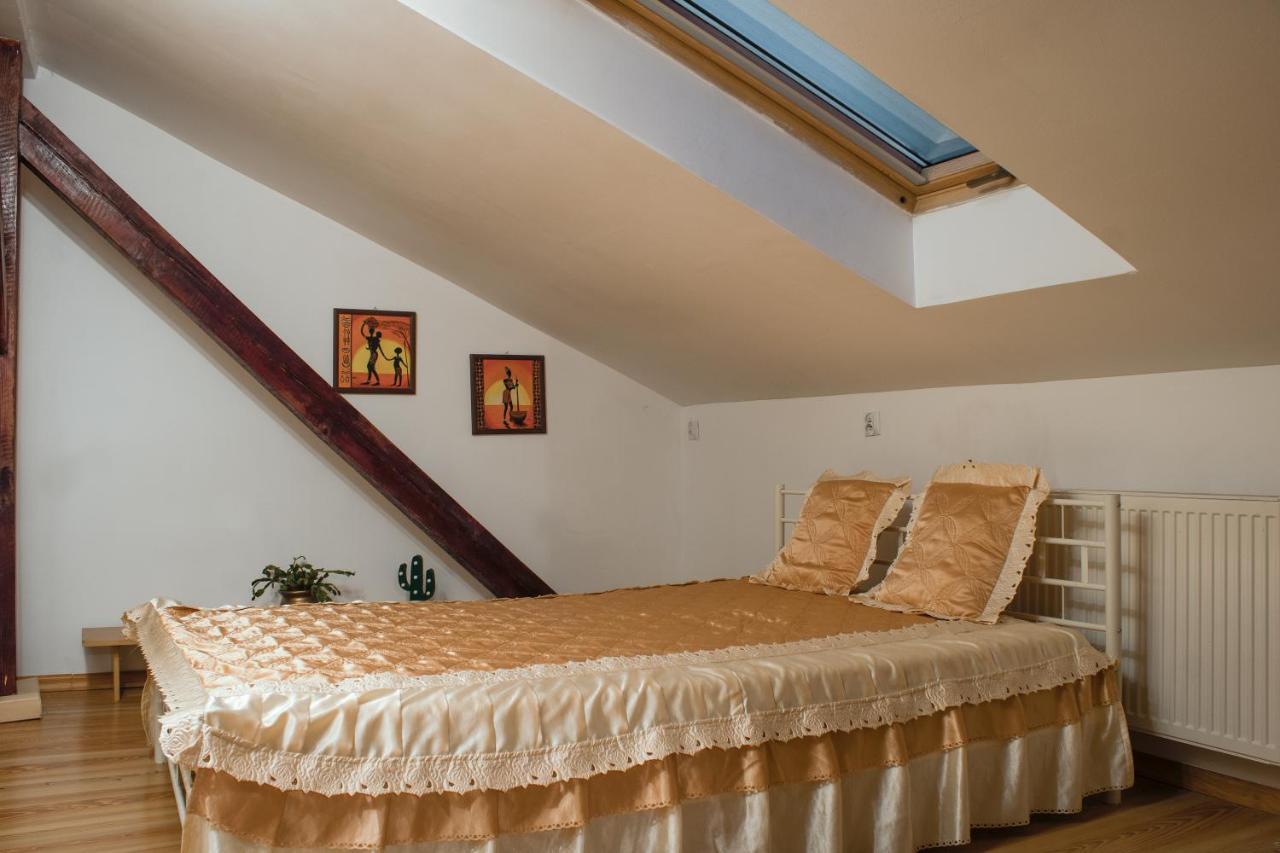 Apartment Gunram Mazury